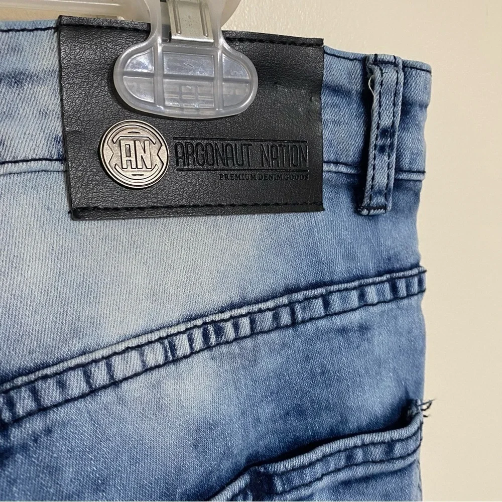Argonaut Nation men’s distressed‎ denim shorts size 38